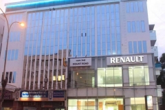 Renault-Mt-Road-Showroom